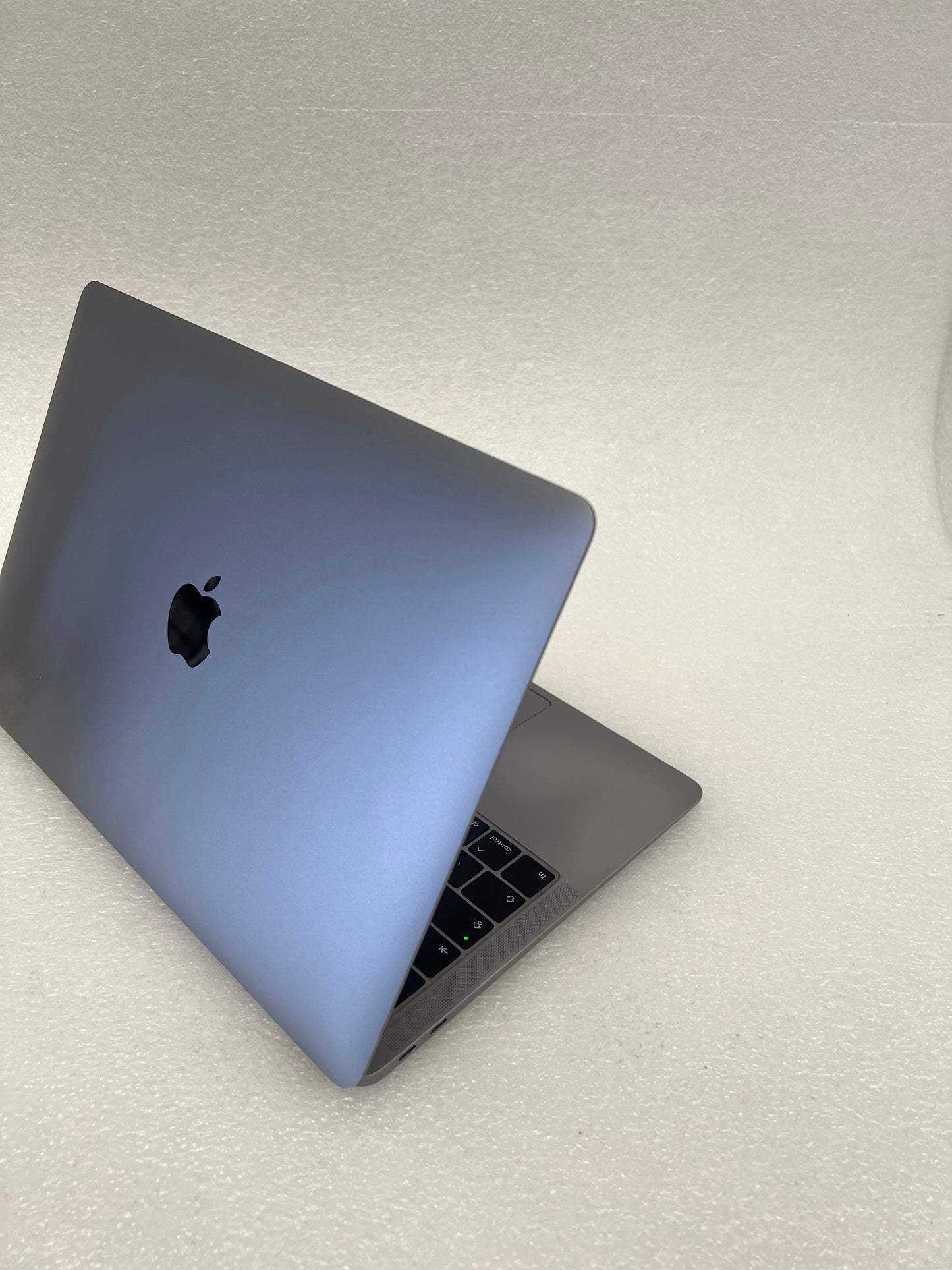 Apple MacBook Air 13" Retina i5 8th Gen Turbo 3.60GHz 8GB 256GB SSD 2018 Hurry Buy Now!