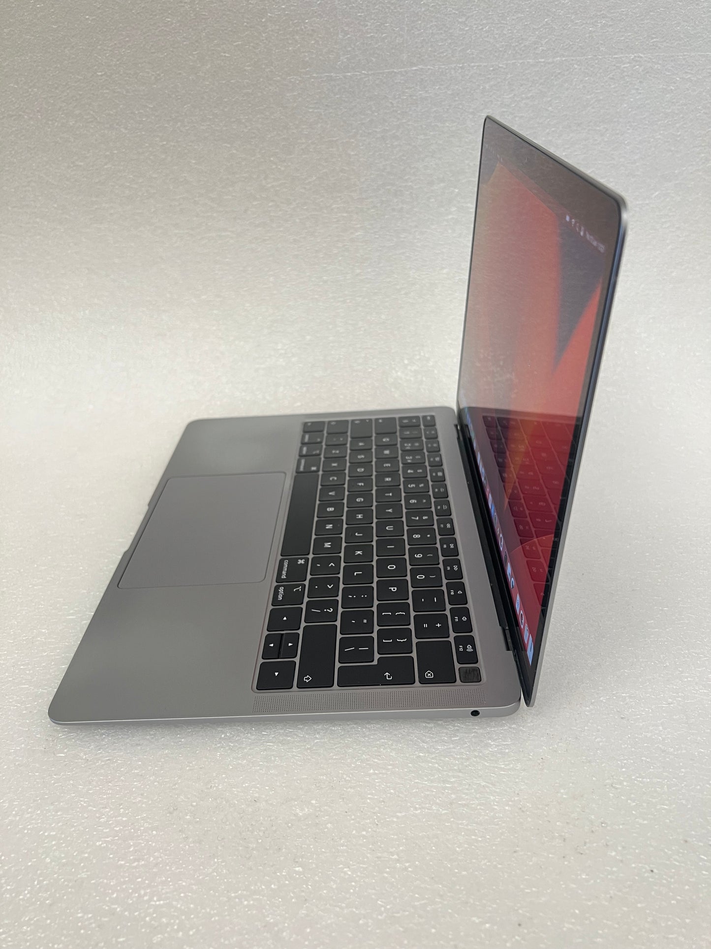Apple MacBook Air 13" Retina i5 8th Gen Turbo 3.60GHz 8GB 256GB SSD 2018 Hurry Buy Now!