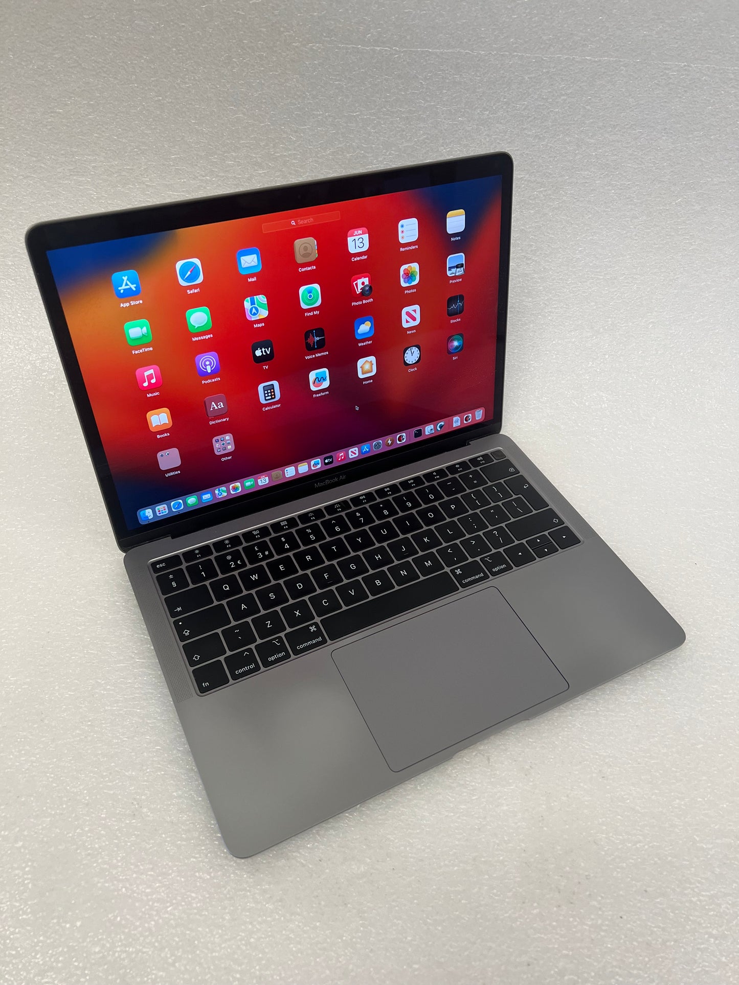 Apple MacBook Air 13" Retina i5 8th Gen Turbo 3.60GHz 8GB 256GB SSD 2018 Hurry Buy Now!