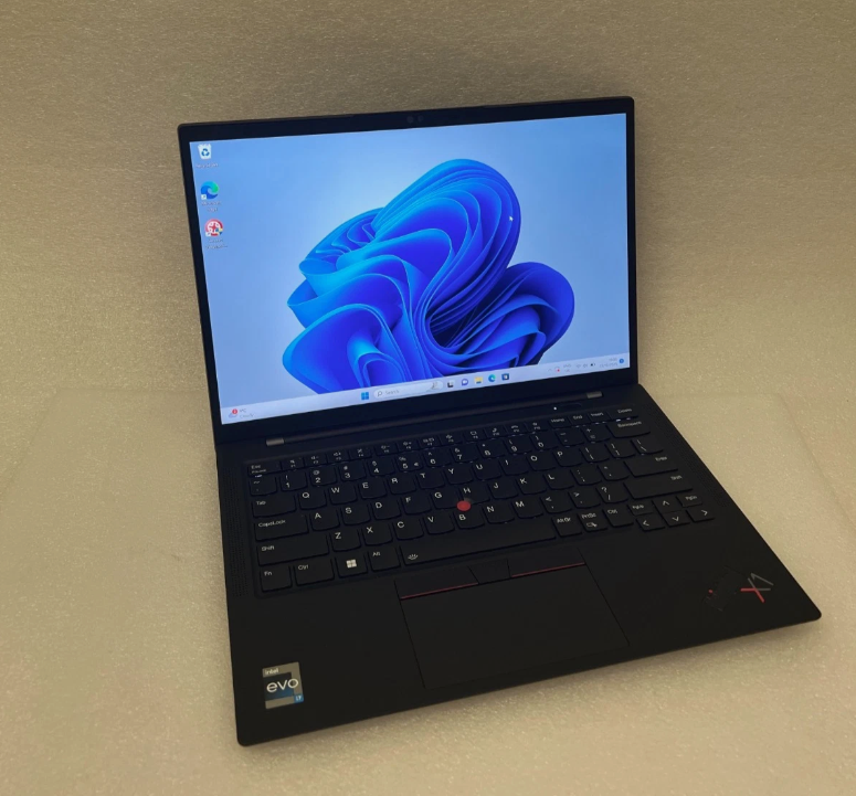 Lenovo ThinkPad X1 Carbon laptop 11th Gen i7 1355U 16GB 512GB SSD 1YR Warranty