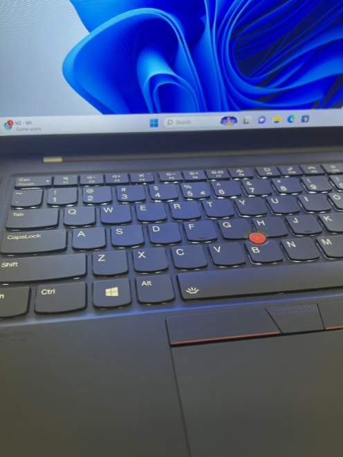 Lenovo Thinkpad X1 Carbon Gen 9 i7 16GB 512GB SSD Win 11 pro 1 YR Warranty 14"