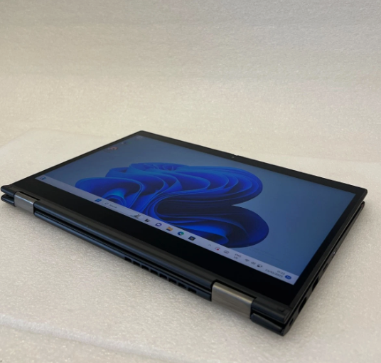 Lenovo ThinkPad X390 Yoga laptop Touch Screen i7 8th Gen 16GB 256GB SSD 13.3"
