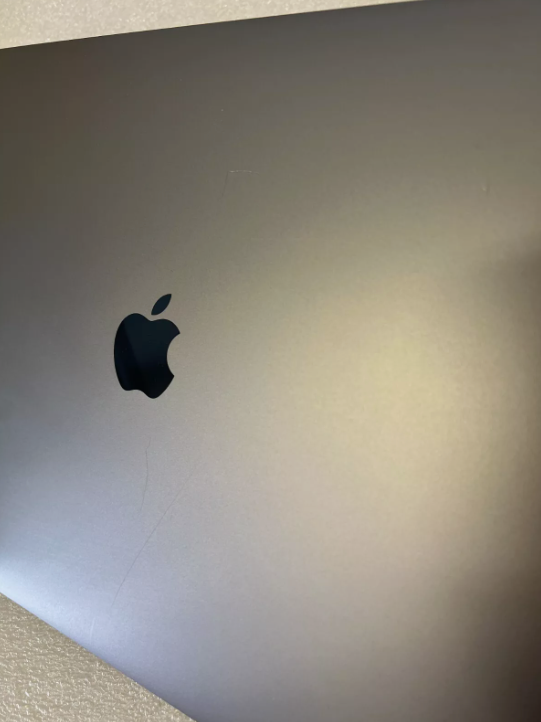 Apple MacBook Pro 15” Retina i7 9750H Turbo4.5GHz 16GB 512GB SSD Touch Bar laptop 4GB Graphics