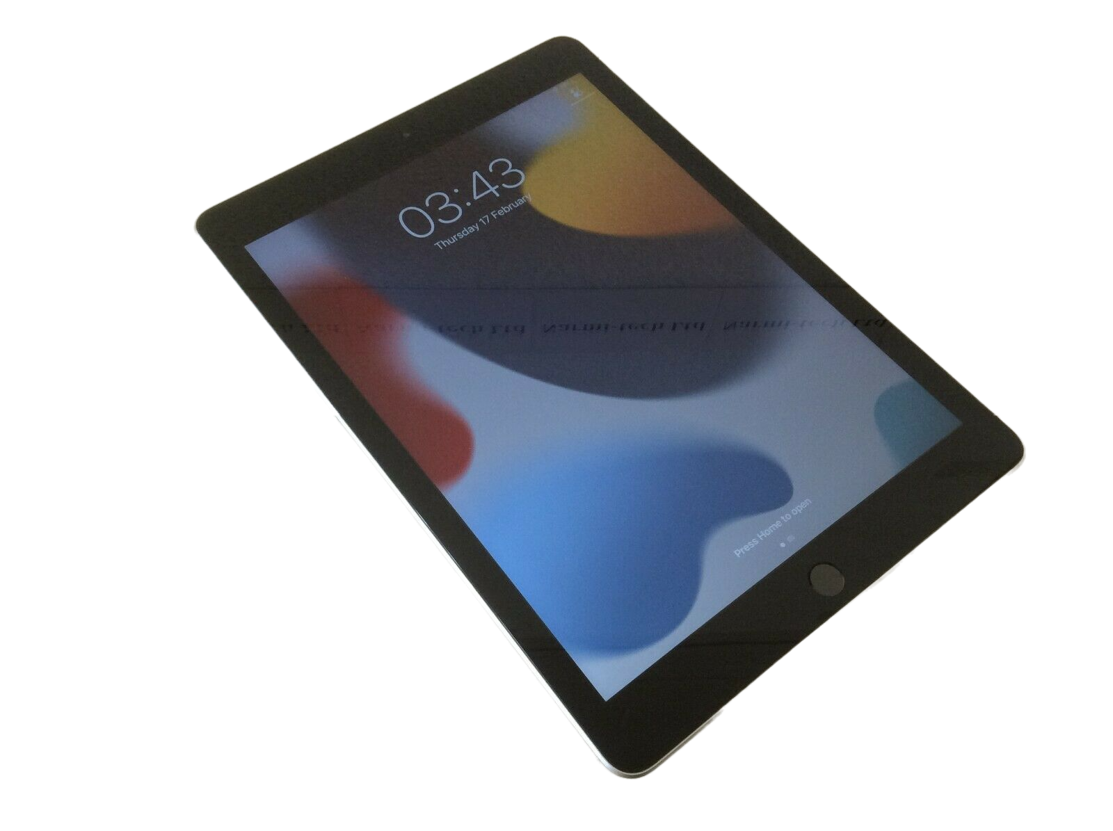 Apple iPad 6th Gen A1893 128GB SPACE GREY WI-FI Touch ID 9.7 Apple iPad 6th Gen A1893 128GB SPACE GREY WI-FI Touch ID 9.7
